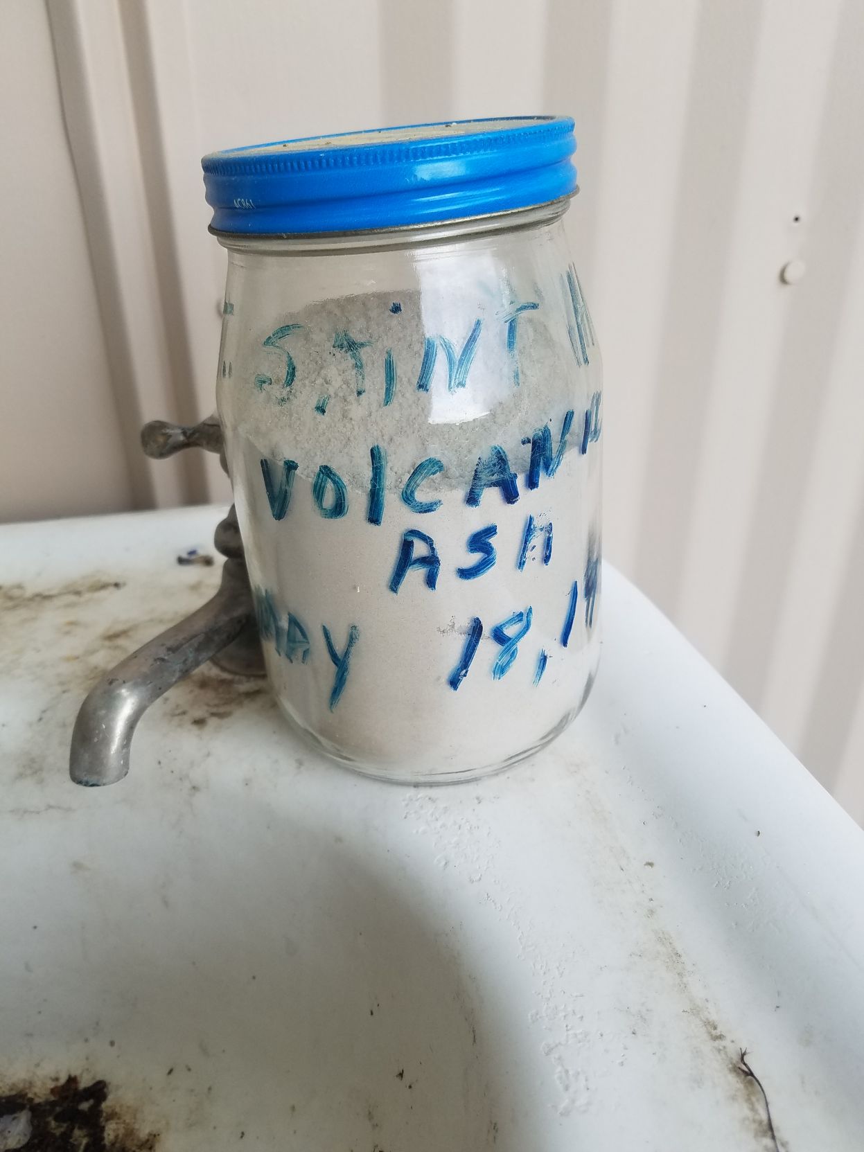 Mount St. Helens ash jar souvenir